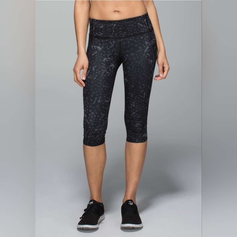 Lululemon Run Top Speed Crop Full-On Luxtreme Leggings Size 6